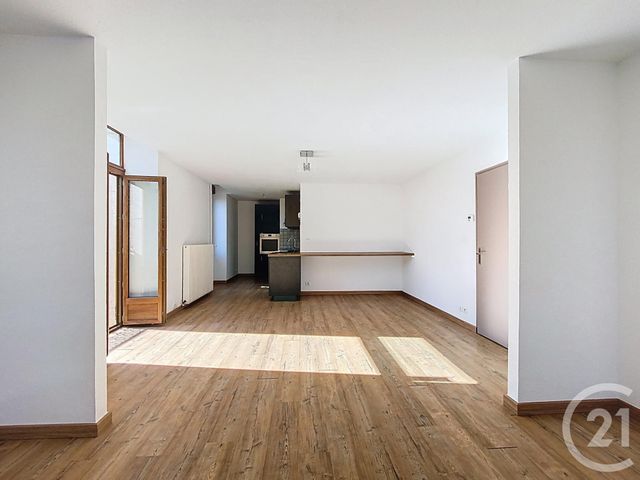 Appartement F4 à louer - 4 pièces - 89.38 m2 - LUXEUIL LES BAINS - 70 - FRANCHE-COMTE - Century 21 Gsm Immo