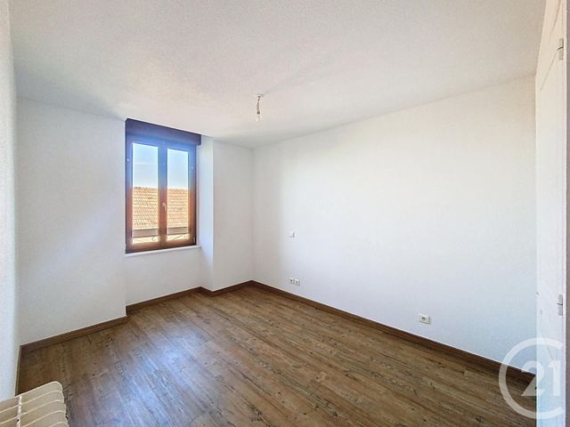 Appartement F4 à louer - 4 pièces - 89.38 m2 - LUXEUIL LES BAINS - 70 - FRANCHE-COMTE - Century 21 Gsm Immo