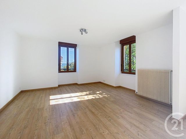 Appartement F4 à louer - 4 pièces - 89.38 m2 - LUXEUIL LES BAINS - 70 - FRANCHE-COMTE - Century 21 Gsm Immo