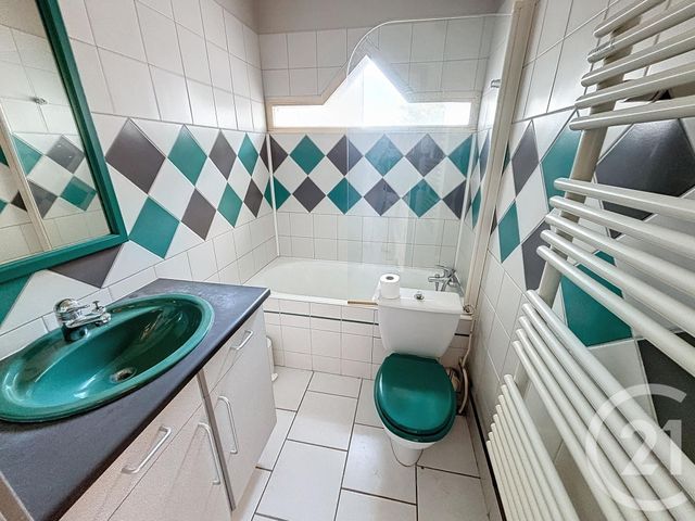 Appartement Studio à louer - 1 pièce - 24.53 m2 - LUXEUIL LES BAINS - 70 - FRANCHE-COMTE - Century 21 Gsm Immo