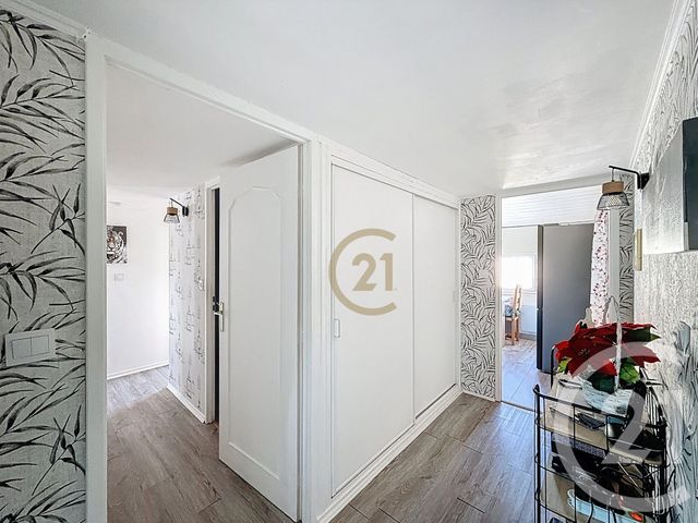 Afficher la photo en grand Appartement Duplex à vendre - 6 pièces - 106.69 m2 - VESOUL - 70 - FRANCHE-COMTE - Century 21 Gsm Immo