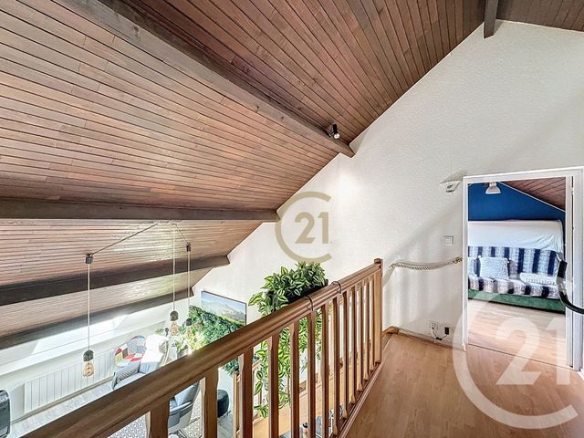 Afficher la photo en grand Appartement Duplex à vendre - 6 pièces - 106.69 m2 - VESOUL - 70 - FRANCHE-COMTE - Century 21 Gsm Immo