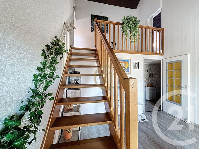Afficher la photo en grand Appartement Duplex à vendre - 6 pièces - 106.69 m2 - VESOUL - 70 - FRANCHE-COMTE - Century 21 Gsm Immo
