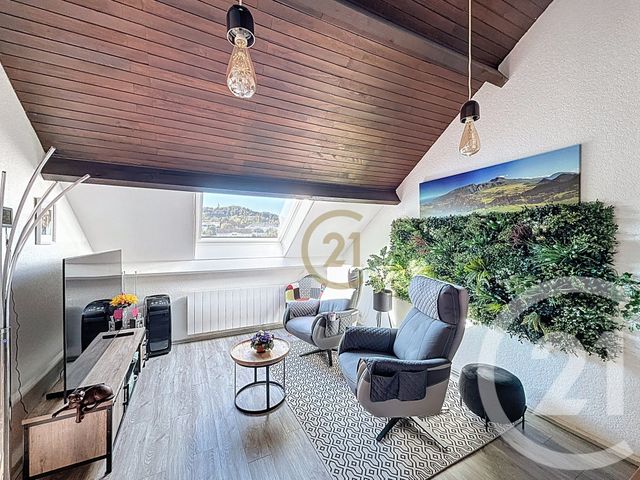 Afficher la photo en grand Appartement Duplex à vendre - 6 pièces - 106.69 m2 - VESOUL - 70 - FRANCHE-COMTE - Century 21 Gsm Immo