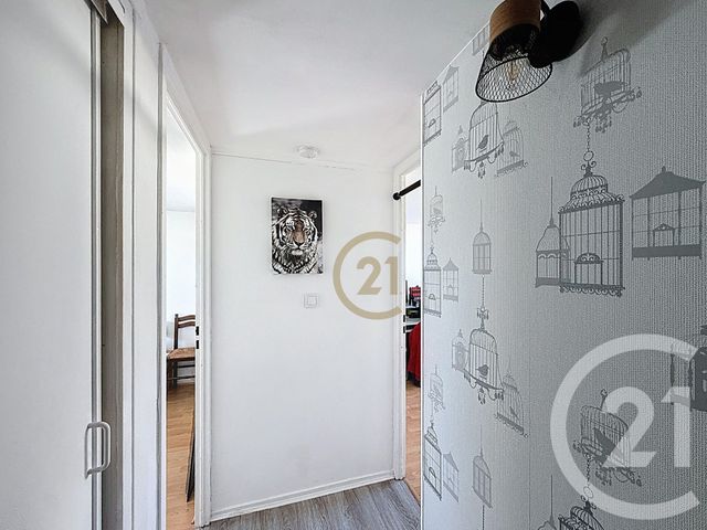 Afficher la photo en grand Appartement Duplex à vendre - 6 pièces - 106.69 m2 - VESOUL - 70 - FRANCHE-COMTE - Century 21 Gsm Immo