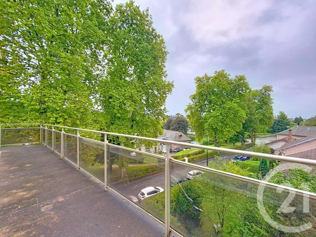 Appartement T3 à louer - 3 pièces - 67.35 m2 - LUXEUIL LES BAINS - 70 - FRANCHE-COMTE - Century 21 Gsm Immo