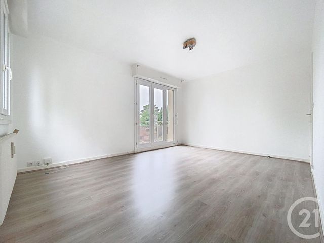 Appartement T3 à louer - 3 pièces - 67.35 m2 - LUXEUIL LES BAINS - 70 - FRANCHE-COMTE - Century 21 Gsm Immo