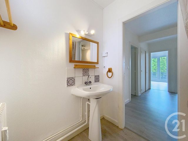 Appartement T3 à louer - 3 pièces - 67.35 m2 - LUXEUIL LES BAINS - 70 - FRANCHE-COMTE - Century 21 Gsm Immo