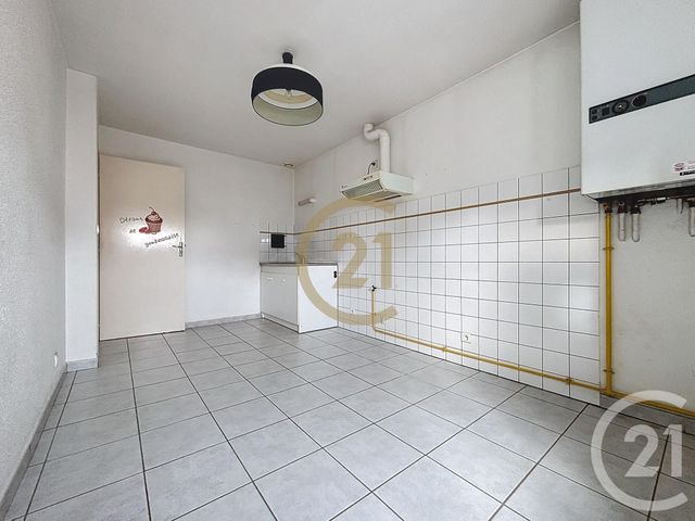 Appartement F3 à louer - 3 pièces - 92.92 m2 - ST SAUVEUR - 70 - FRANCHE-COMTE - Century 21 Gsm Immo