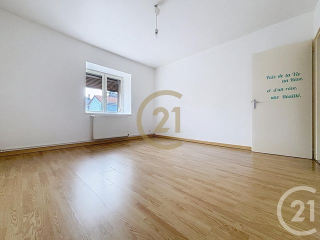 Appartement F3 à louer - 3 pièces - 92.92 m2 - ST SAUVEUR - 70 - FRANCHE-COMTE - Century 21 Gsm Immo