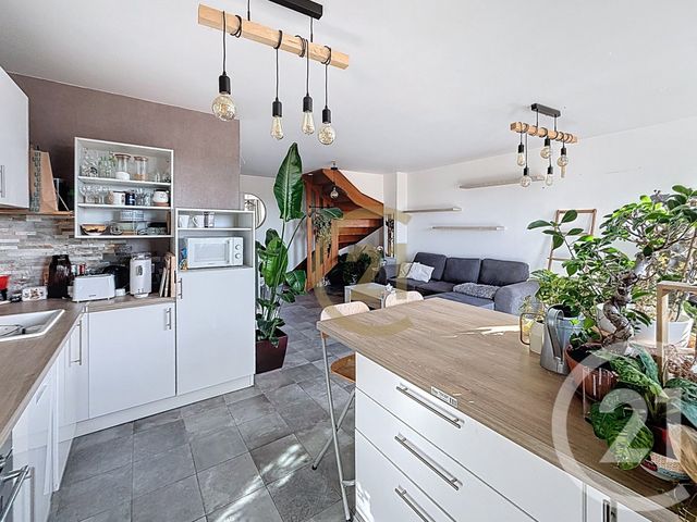 Appartement F5 à vendre - 4 pièces - 84.5 m2 - BEAUCOURT - 90 - FRANCHE-COMTE - Century 21 Gsm Immo