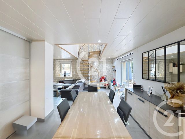 Appartement T5 à vendre - 5 pièces - 109.05 m2 - CHAMPEY - 70 - FRANCHE-COMTE - Century 21 Gsm Immo