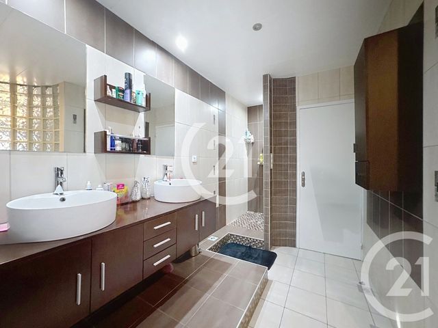 Appartement T5 à vendre - 5 pièces - 109.05 m2 - CHAMPEY - 70 - FRANCHE-COMTE - Century 21 Gsm Immo