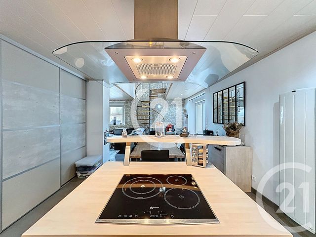 Appartement T5 à vendre - 5 pièces - 109.05 m2 - CHAMPEY - 70 - FRANCHE-COMTE - Century 21 Gsm Immo