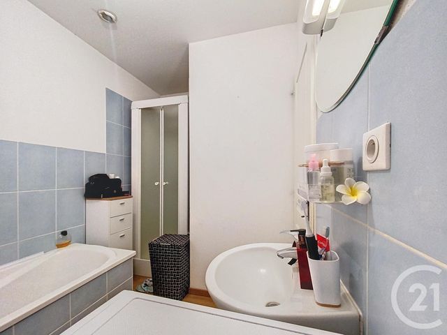 Appartement F3 à louer - 3 pièces - 89.8 m2 - LUXEUIL LES BAINS - 70 - FRANCHE-COMTE - Century 21 Gsm Immo