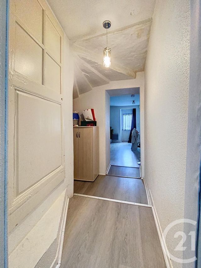 Appartement F3 à louer - 3 pièces - 89.8 m2 - LUXEUIL LES BAINS - 70 - FRANCHE-COMTE - Century 21 Gsm Immo