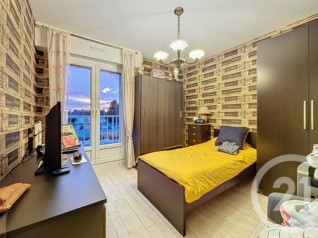 Appartement F4 à vendre - 4 pièces - 85.79 m2 - LURE - 70 - FRANCHE-COMTE - Century 21 Gsm Immo