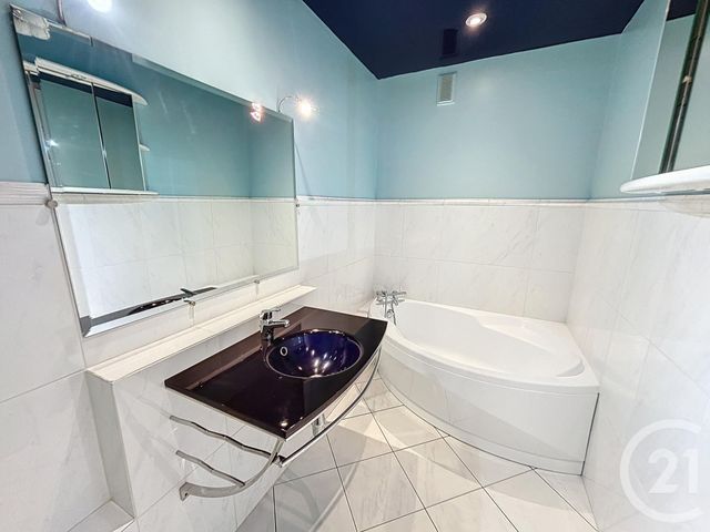 Appartement F4 à louer - 4 pièces - 98.47 m2 - LUXEUIL LES BAINS - 70 - FRANCHE-COMTE - Century 21 Gsm Immo