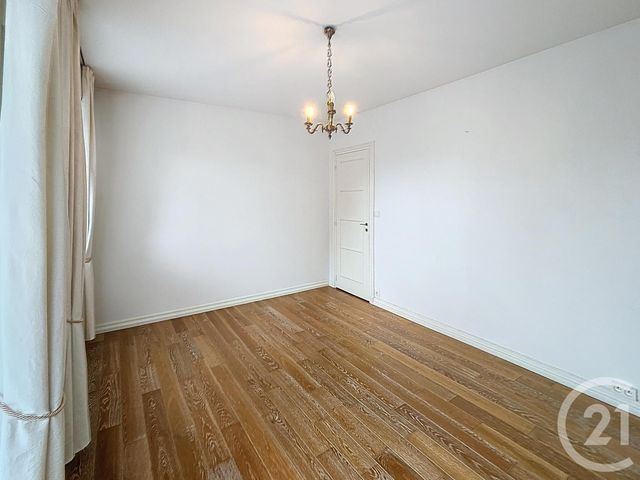 Appartement F4 à louer - 4 pièces - 98.47 m2 - LUXEUIL LES BAINS - 70 - FRANCHE-COMTE - Century 21 Gsm Immo