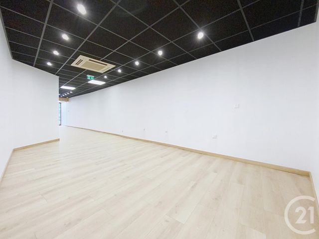 Appartement Local à louer - 2 pièces - 77.4 m2 - LUXEUIL LES BAINS - 70 - FRANCHE-COMTE - Century 21 Gsm Immo