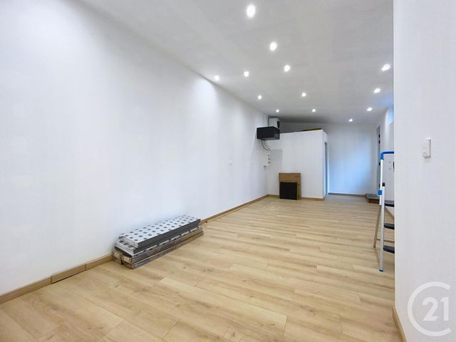 Appartement Local à louer - 2 pièces - 77.4 m2 - LUXEUIL LES BAINS - 70 - FRANCHE-COMTE - Century 21 Gsm Immo