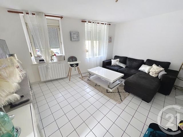 Appartement F2 à louer - 2 pièces - 42.0 m2 - LURE - 70 - FRANCHE-COMTE - Century 21 Gsm Immo