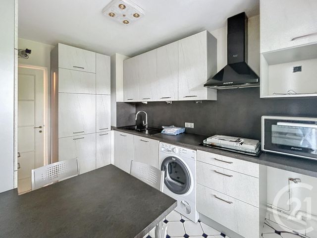 Appartement F4 à vendre - 4 pièces - 98.47 m2 - LUXEUIL LES BAINS - 70 - FRANCHE-COMTE - Century 21 Gsm Immo