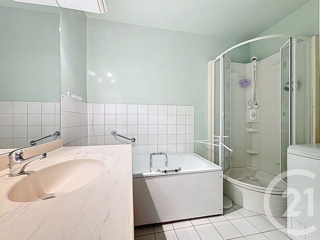 Appartement F4 à vendre - 4 pièces - 79.68 m2 - LUXEUIL LES BAINS - 70 - FRANCHE-COMTE - Century 21 Gsm Immo