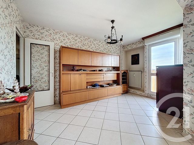 Appartement F4 à vendre - 4 pièces - 79.68 m2 - LUXEUIL LES BAINS - 70 - FRANCHE-COMTE - Century 21 Gsm Immo