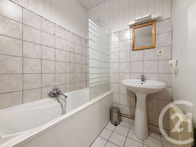 Appartement F1 à louer - 1 pièce - 25.0 m2 - LUXEUIL LES BAINS - 70 - FRANCHE-COMTE - Century 21 Gsm Immo