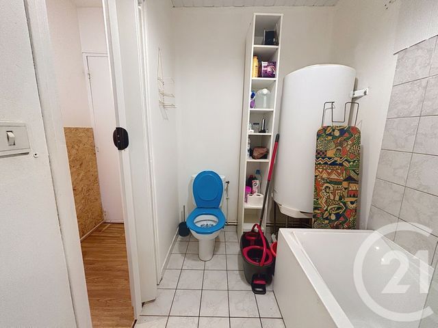 Appartement F1 à louer - 1 pièce - 25.0 m2 - LUXEUIL LES BAINS - 70 - FRANCHE-COMTE - Century 21 Gsm Immo