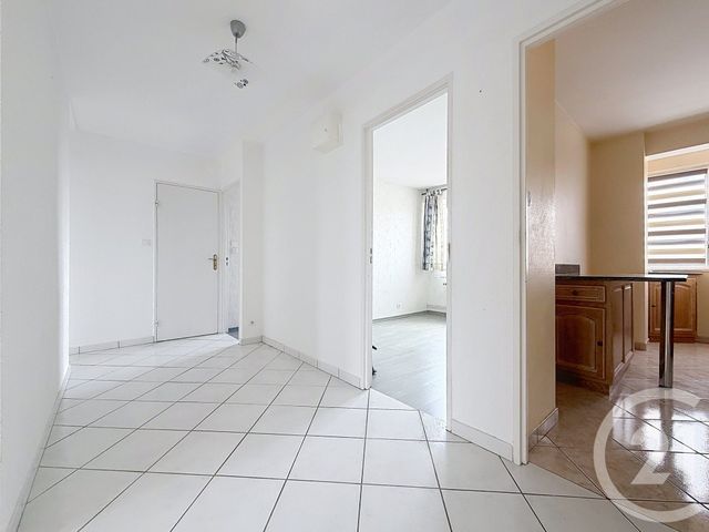 Appartement F4 à louer - 4 pièces - 71.44 m2 - LUXEUIL LES BAINS - 70 - FRANCHE-COMTE - Century 21 Gsm Immo