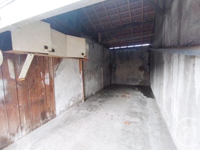 parking à louer - 20.0 m2 - LURE - 70 - FRANCHE-COMTE - Century 21 Gsm Immo