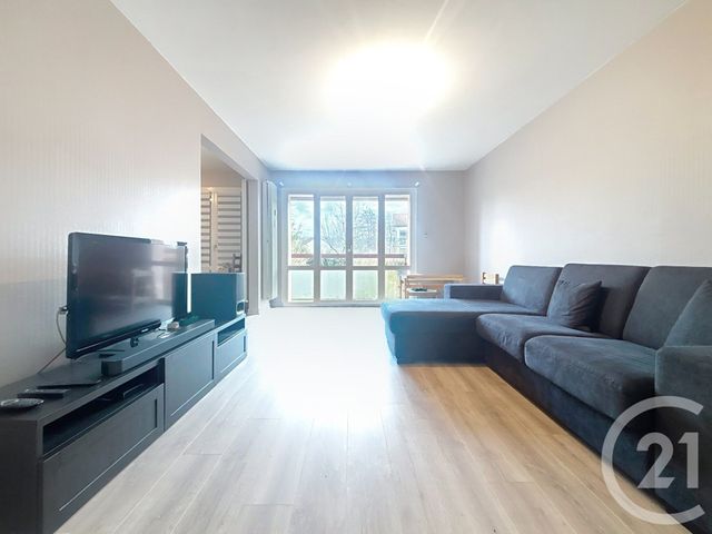 Appartement F2 à louer - 2 pièces - 64.91 m2 - LURE - 70 - FRANCHE-COMTE - Century 21 Gsm Immo