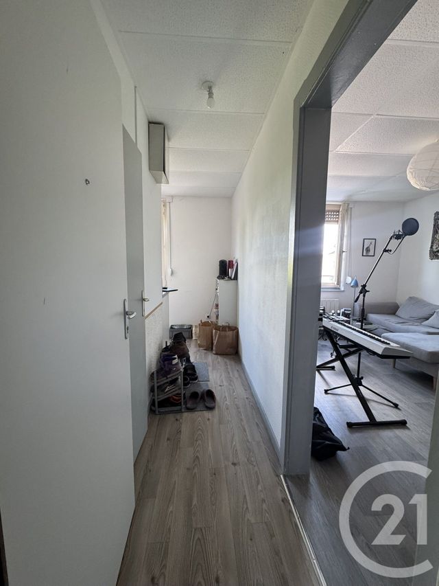 Appartement F1 à louer - 2 pièces - 38.16 m2 - LURE - 70 - FRANCHE-COMTE - Century 21 Gsm Immo