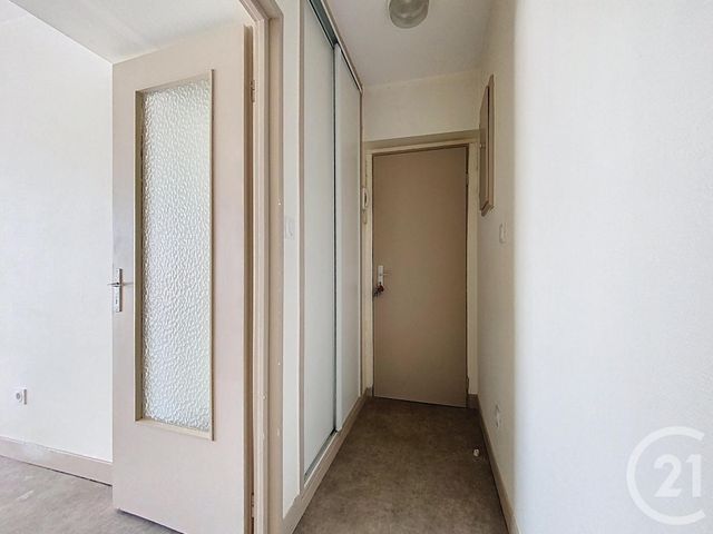 Appartement Studio à louer - 1 pièce - 24.79 m2 - LURE - 70 - FRANCHE-COMTE - Century 21 Gsm Immo