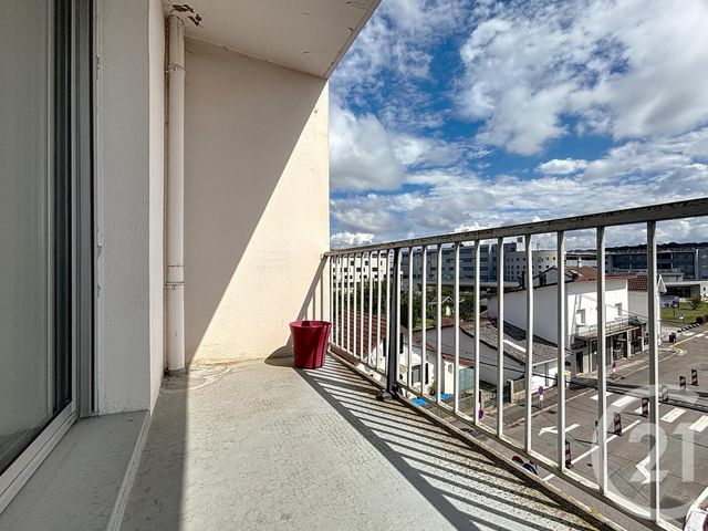 Appartement Studio à louer - 1 pièce - 24.79 m2 - LURE - 70 - FRANCHE-COMTE - Century 21 Gsm Immo