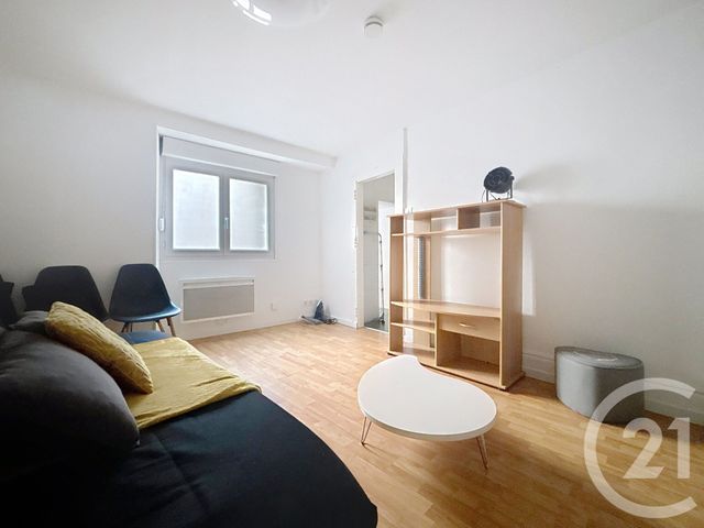 Appartement F1 à louer - 1 pièce - 27.3 m2 - LURE - 70 - FRANCHE-COMTE - Century 21 Gsm Immo
