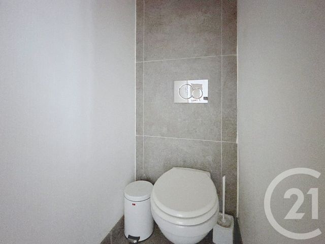 Appartement F1 à louer - 1 pièce - 27.3 m2 - LURE - 70 - FRANCHE-COMTE - Century 21 Gsm Immo