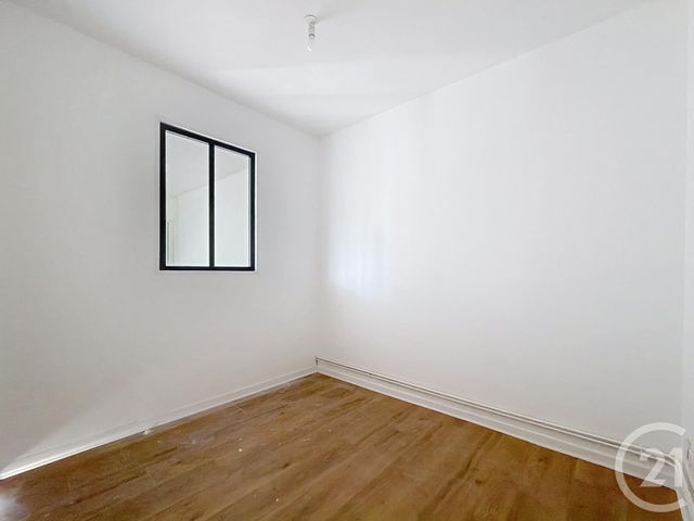 Appartement F1 à louer - 1 pièce - 38.63 m2 - LURE - 70 - FRANCHE-COMTE - Century 21 Gsm Immo