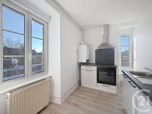 Appartement F1 à louer - 1 pièce - 38.63 m2 - LURE - 70 - FRANCHE-COMTE - Century 21 Gsm Immo