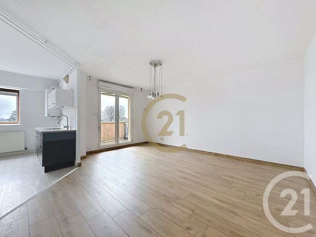 Appartement F3 à louer - 3 pièces - 64.44 m2 - LUXEUIL LES BAINS - 70 - FRANCHE-COMTE - Century 21 Gsm Immo