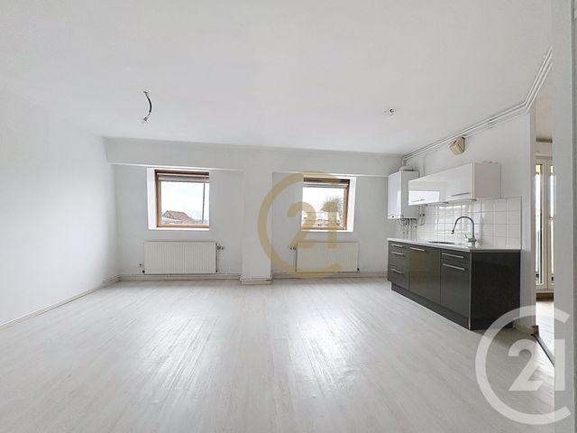 Appartement F3 à louer - 3 pièces - 64.44 m2 - LUXEUIL LES BAINS - 70 - FRANCHE-COMTE - Century 21 Gsm Immo