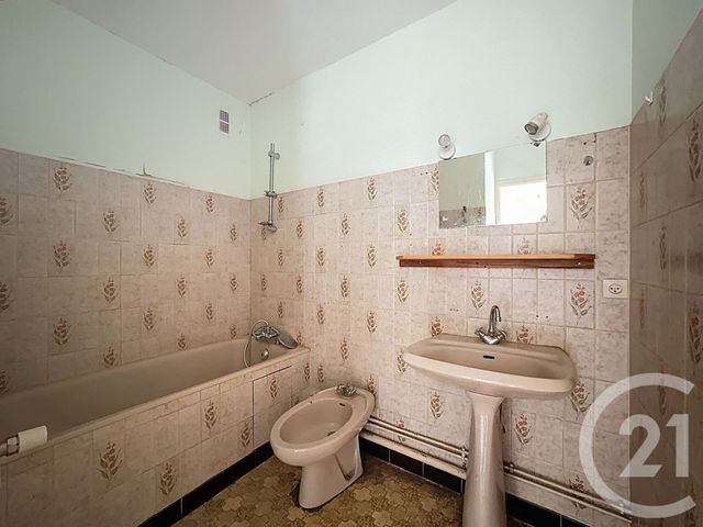 Appartement F1 bis à vendre - 5 pièces - 192.0 m2 - ST LOUP SUR SEMOUSE - 70 - FRANCHE-COMTE - Century 21 Gsm Immo