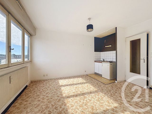 Appartement F1 bis à vendre - 5 pièces - 192.0 m2 - ST LOUP SUR SEMOUSE - 70 - FRANCHE-COMTE - Century 21 Gsm Immo