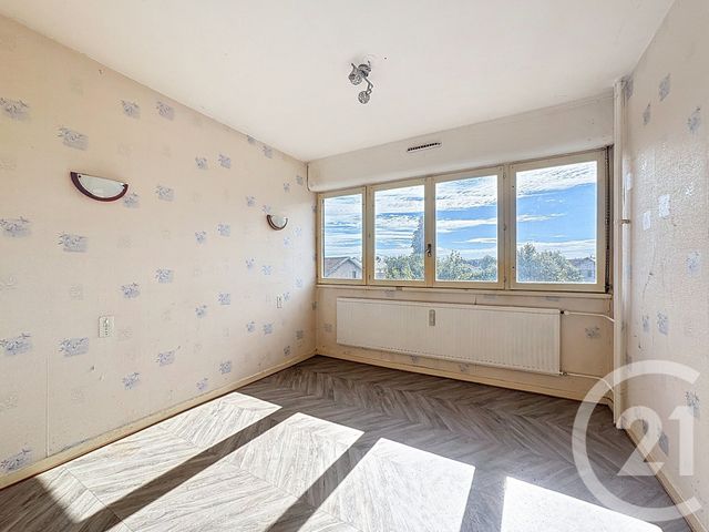 Appartement F1 bis à vendre - 5 pièces - 192.0 m2 - ST LOUP SUR SEMOUSE - 70 - FRANCHE-COMTE - Century 21 Gsm Immo