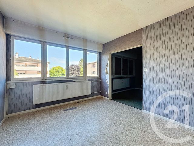 Appartement F1 bis à vendre - 5 pièces - 192.0 m2 - ST LOUP SUR SEMOUSE - 70 - FRANCHE-COMTE - Century 21 Gsm Immo