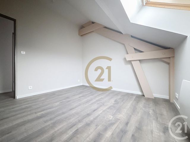 Appartement à louer - 4 pièces - 76.0 m2 - RONCHAMP - 70 - FRANCHE-COMTE - Century 21 Gsm Immo