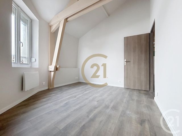 Appartement à louer - 4 pièces - 76.0 m2 - RONCHAMP - 70 - FRANCHE-COMTE - Century 21 Gsm Immo
