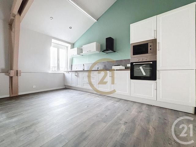 Appartement à louer - 4 pièces - 76.0 m2 - RONCHAMP - 70 - FRANCHE-COMTE - Century 21 Gsm Immo